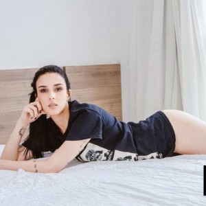 Lily, Livingston escorts