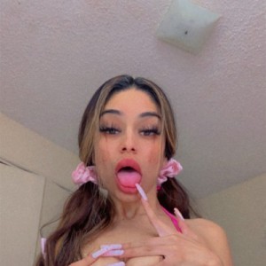 miiiaa, Burbank escorts