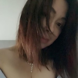 Suyi, Bremerton escorts
