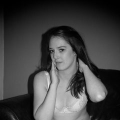 Khloe, Hampshire escorts