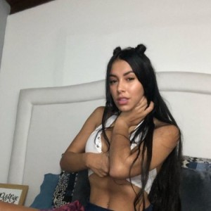 Estella, Angers escorts