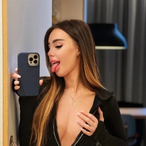 Molly, Copenhagen escorts