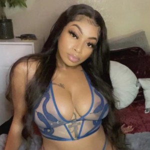 Lia, Hampton escorts
