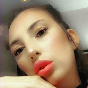 Talia, Hyde escorts