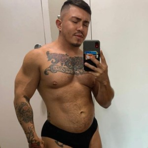 Mario, Chicago escorts