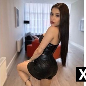 Sandra, Glastonbury escorts
