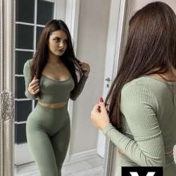 Zha, Stafford escorts