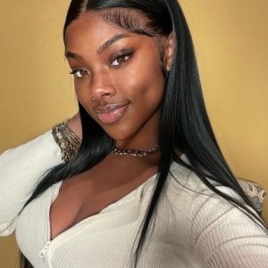 Tina, Pickering escorts