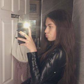 Elena, Tours escorts