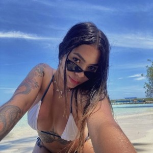 Kayla, Mililani escorts