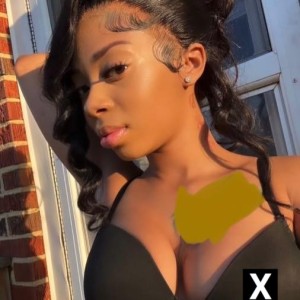 Monique, Victor escorts