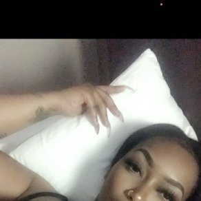 Bailey, Queens escorts