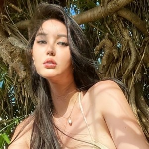 Mia, Steyning escorts
