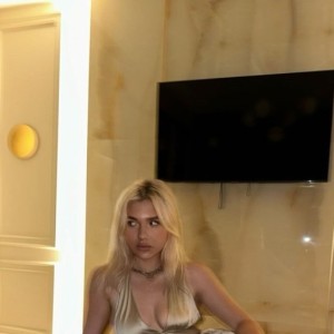 Joy, Portobello Road escorts