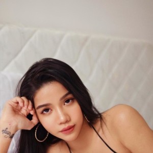 Vivi, Dubai escorts