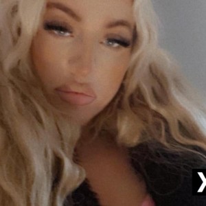 Lottie, Ormskirk escorts