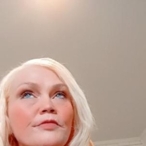 Candy, Monroe escorts