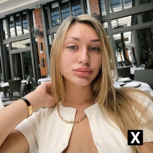 Holly, Pickering escorts