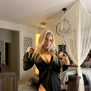 Lolita, Paris escorts