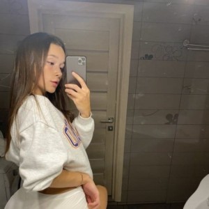 Mela, Paris escorts