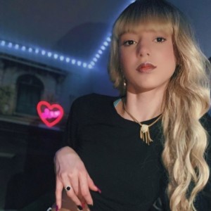 Simone, Allen escorts
