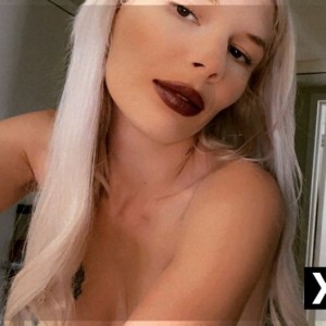 Salena, Weatherford escorts