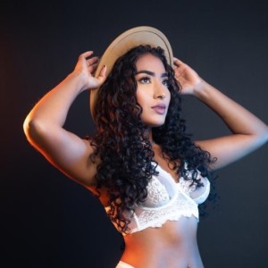 Jenny, Stonehouse escorts
