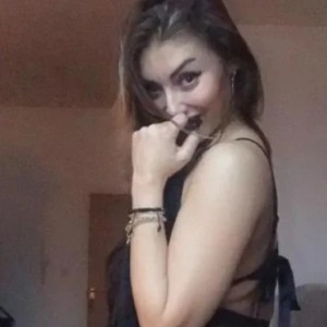 Laura, Hertford escorts