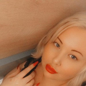 Lexi, Horsham escorts