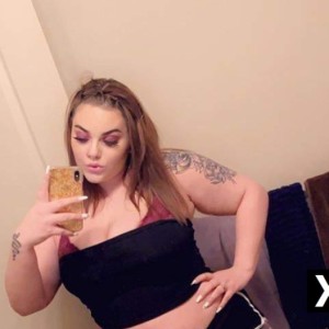 Julia, Antlers escorts