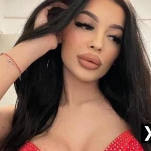 JULIANA, Warminster escorts