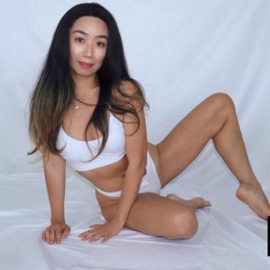 Madina, Vancouver escorts