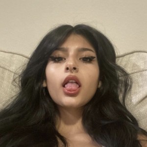 Belle LATINA, Beloeil escorts