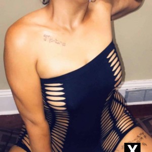 Lilly, Halifax escorts