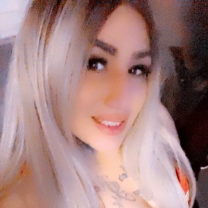 Adalyn, Victoria escorts