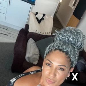Kelly, Bo'ness escorts