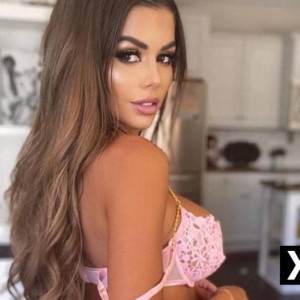 DARIA, Crowthorne escorts