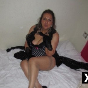 Clara, Harpenden escorts