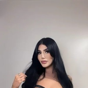 Adriana, Seattle escorts