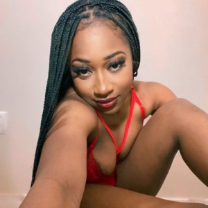 Leana, Newport News escorts