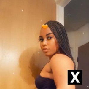 Maiya, Riverside escorts