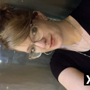 Lilly, Waverly escorts
