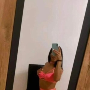 La Tine Sau La Hotel 0792948095, București escorts