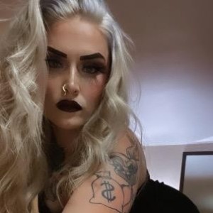 Lexxie, Oakley escorts
