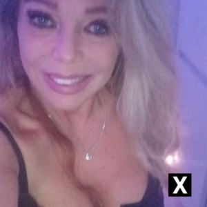 Lia, High Wycombe escorts