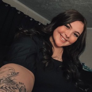 Lisa, Paramount escorts
