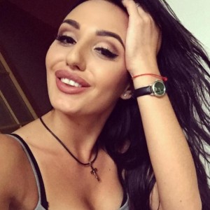 Pauline, Saint-Jean-De-Maurienne escorts