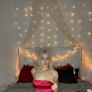 Kennezie, Bordeaux escorts