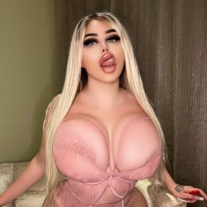 Lola, Pilsen escorts
