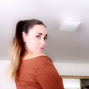 vittoria, Corona escorts